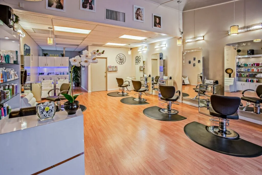 ArizonaCityLiving.com - PHX Nail Salon